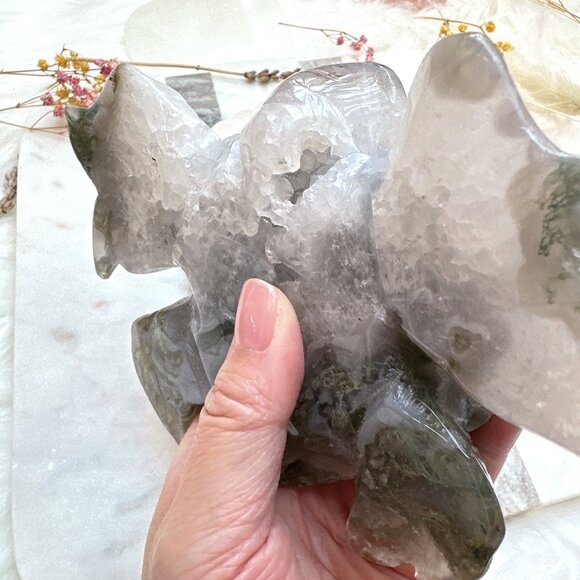 Gorgeous Large Moss Agate Sea Turtle Carving - Picture 9 of 9
